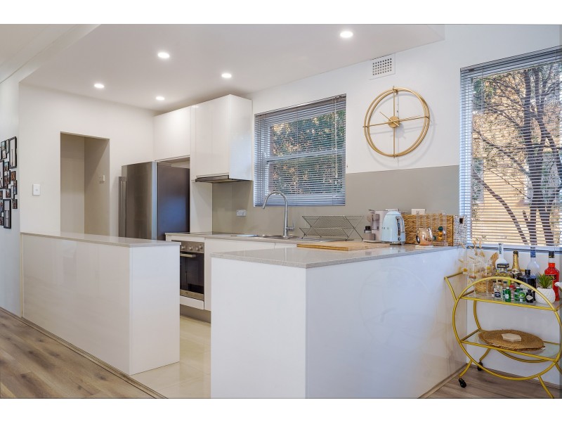 2/182 Russell Avenue, Dolls Point NSW 2219