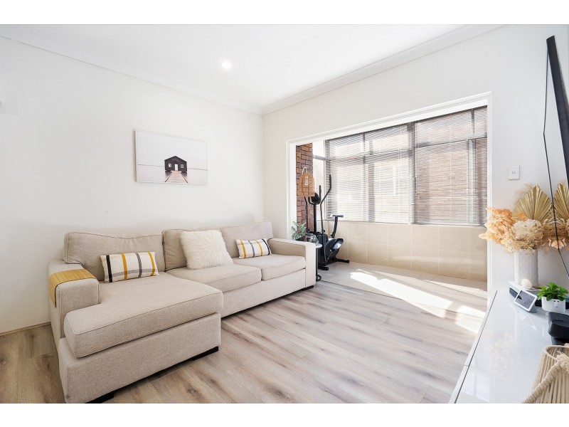 2/182 Russell Avenue, Dolls Point NSW 2219