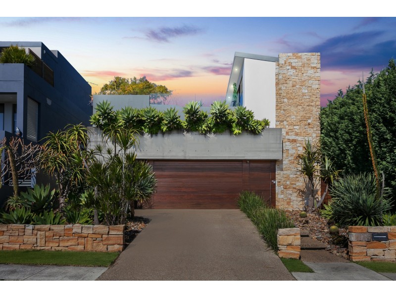 122 Holt Road, Taren Point NSW 2229