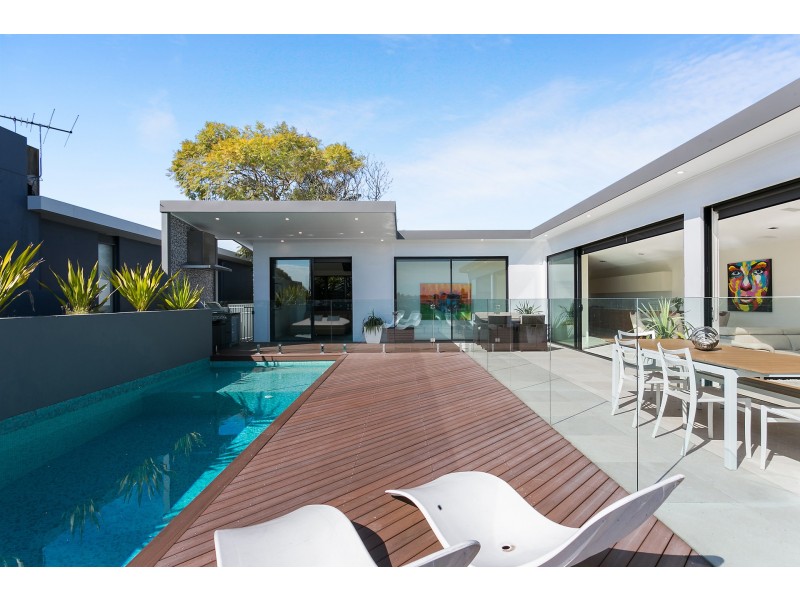 122 Holt Road, Taren Point NSW 2229