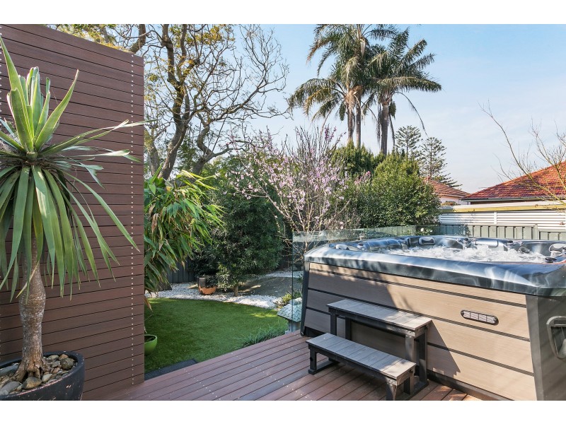 122 Holt Road, Taren Point NSW 2229