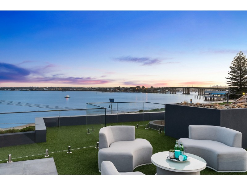 31 Riverside Drive, Sans Souci NSW 2219