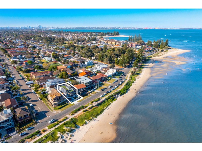 31 Riverside Drive, Sans Souci NSW 2219