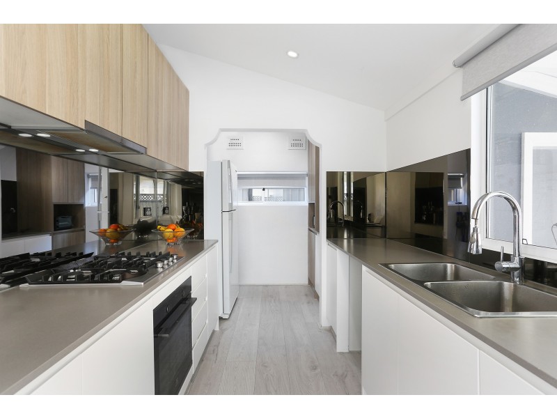 185 Bay Street, Brighton-le-sands NSW 2216