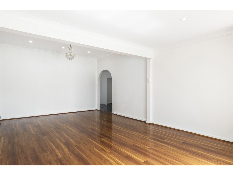 142 Hillcrest Avenue, Hurstville Grove NSW 2220