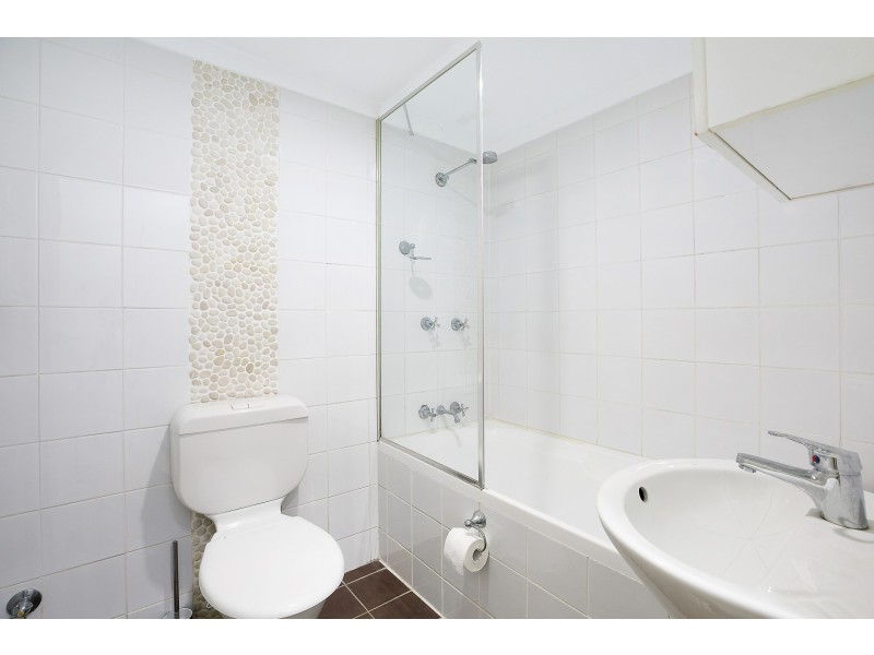 9/384A Railway Parade, Carlton NSW 2218