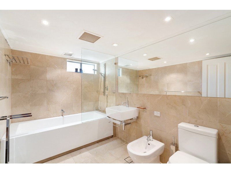 240 Belgrave Esplanade, Sylvania Waters NSW 2224