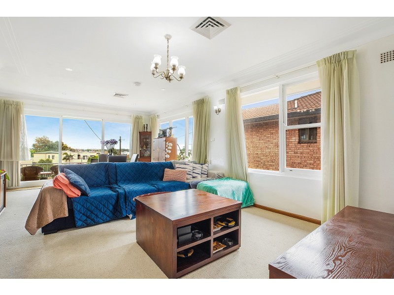 3 Evelyn Street North, Sylvania NSW 2224