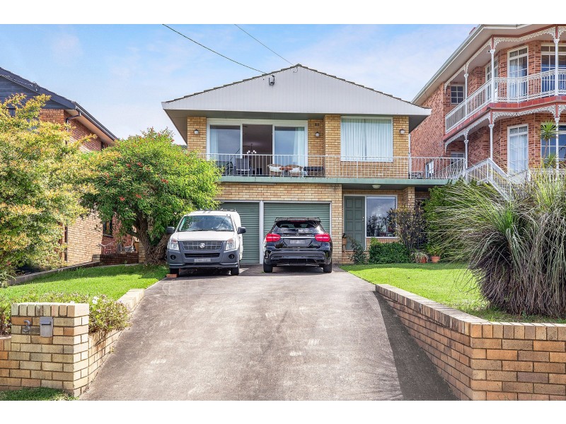 3 Evelyn Street North, Sylvania NSW 2224