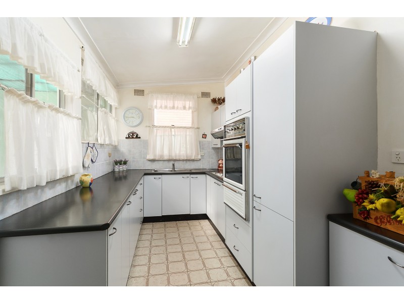 4 Traynor Avenue, Kogarah NSW 2217