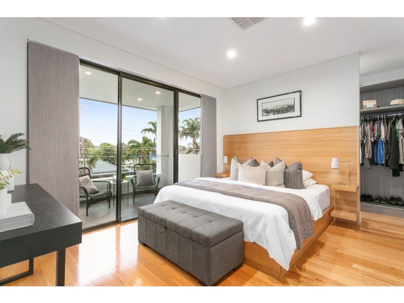 68 Easton Avenue, Sylvania NSW 2224