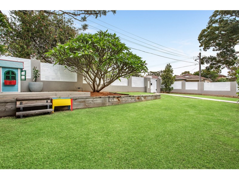 2 Woorak Crescent, Miranda NSW 2228