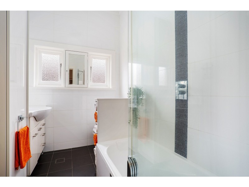 25 Hillpine Avenue, Kogarah NSW 2217