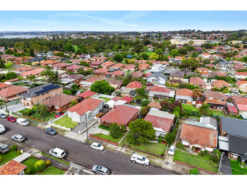 25 Hillpine Avenue, Kogarah NSW 2217