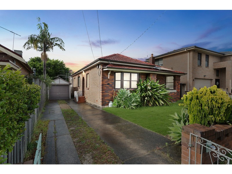 32 Seymour Street, Hurstville Grove NSW 2220
