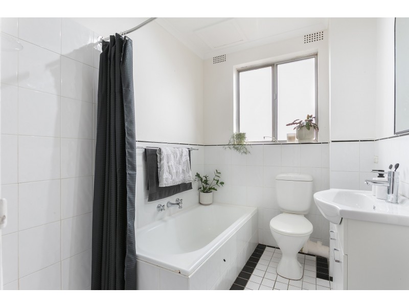 4/7 Norman Avenue, Dolls Point NSW 2219