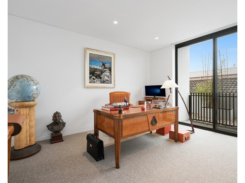83 Old Taren Point Road, Taren Point NSW 2229