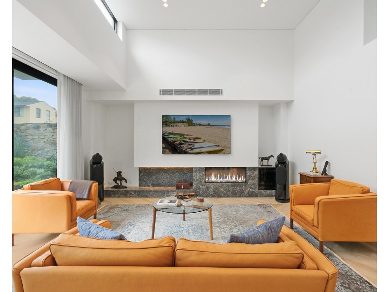 83 Old Taren Point Road, Taren Point NSW 2229