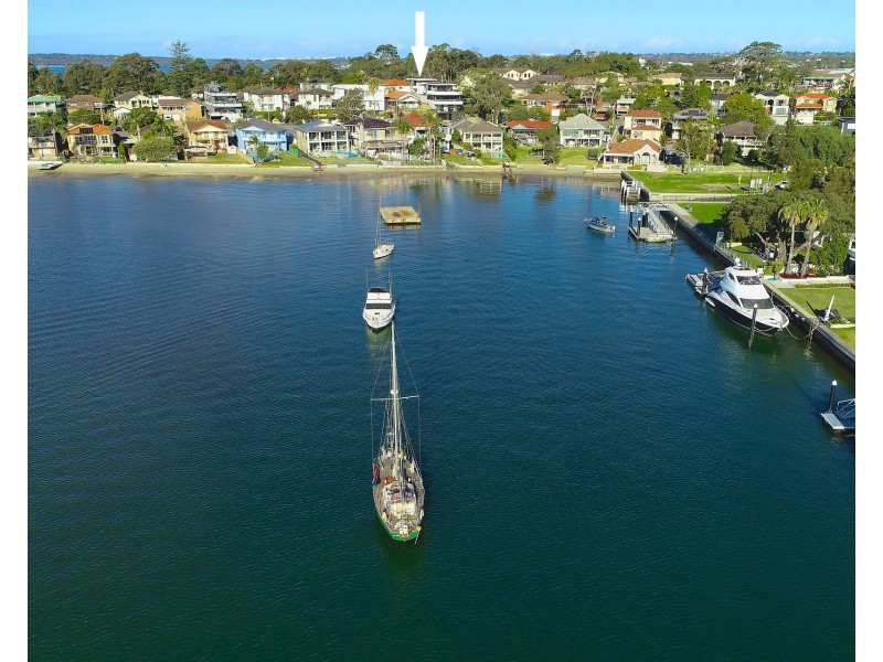 83 Old Taren Point Road, Taren Point NSW 2229