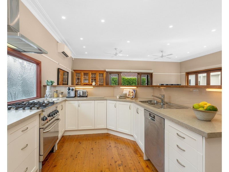 18 Lakeside Avenue, Monterey NSW 2217