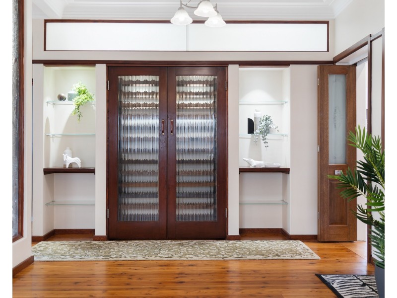 18 Lakeside Avenue, Monterey NSW 2217