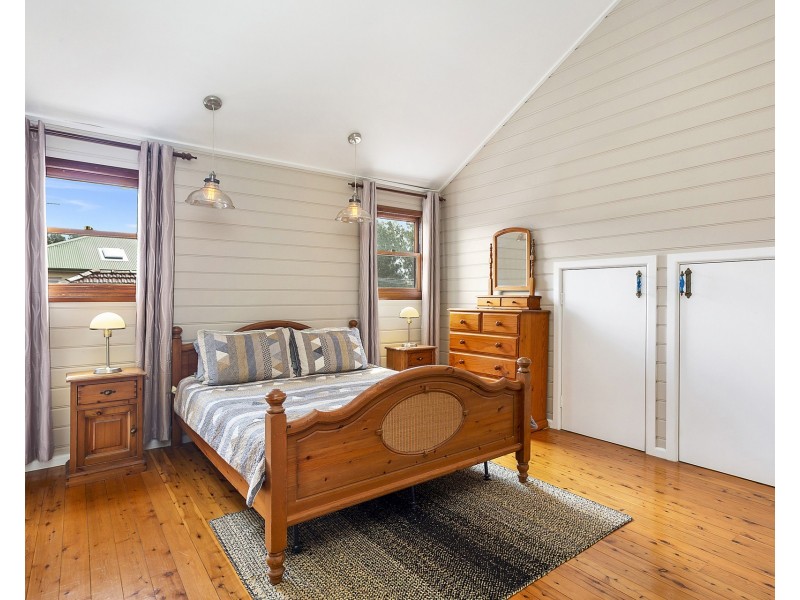 18 Lakeside Avenue, Monterey NSW 2217