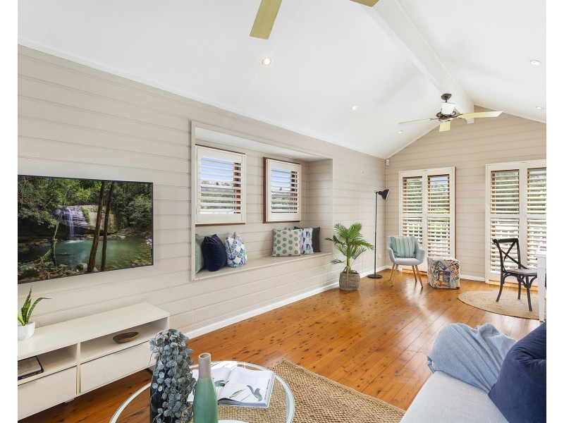 18 Lakeside Avenue, Monterey NSW 2217