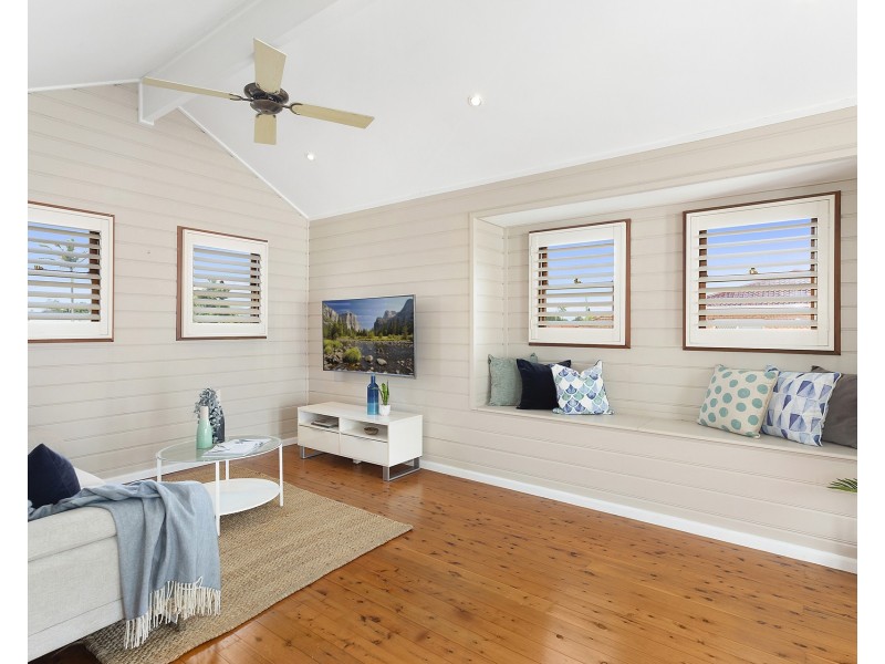 18 Lakeside Avenue, Monterey NSW 2217