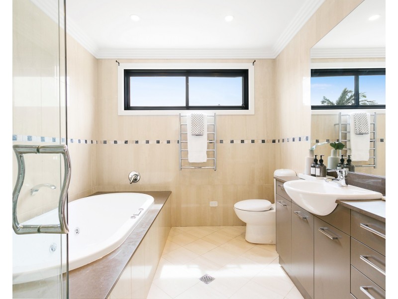 19 Castlereagh Crescent, Sylvania Waters NSW 2224