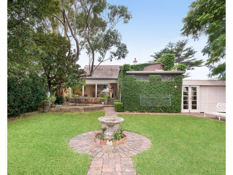 27 Segenhoe Street, Arncliffe NSW 2205