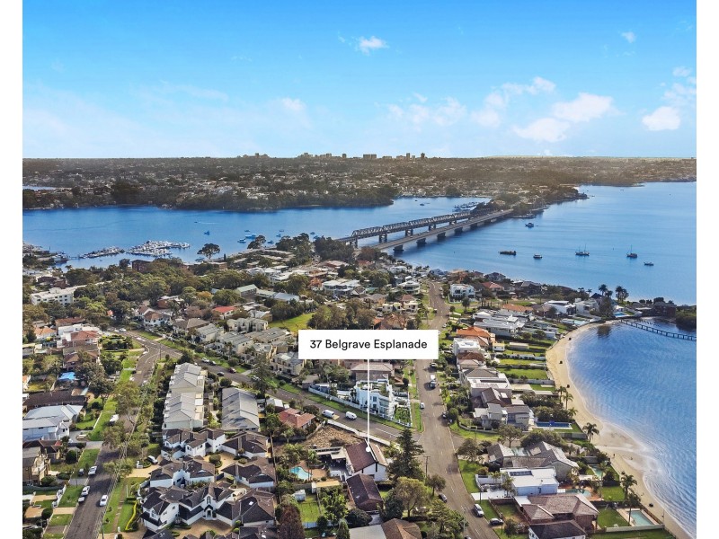 37 Belgrave Esplanade, Sylvania NSW 2224