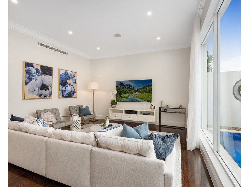 10 Wharf Road, Kogarah Bay NSW 2217