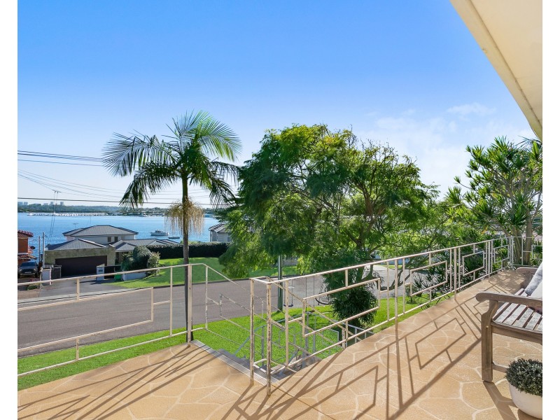 2 Holt Road, Taren Point NSW 2229