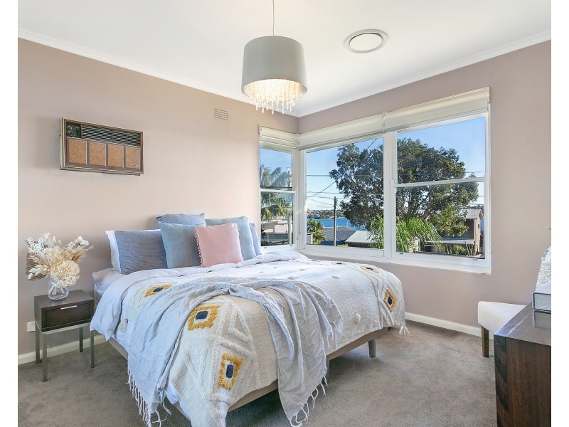 2 Holt Road, Taren Point NSW 2229