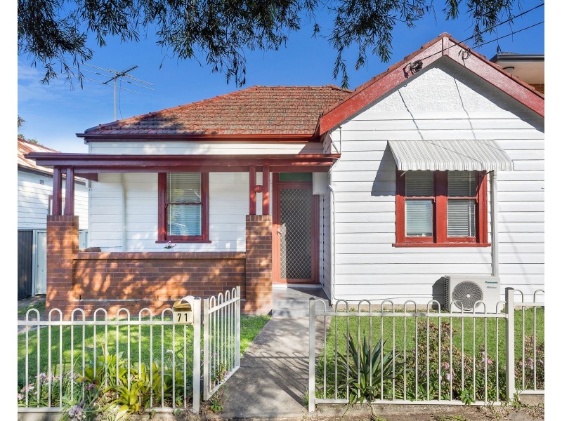 71 Grey Street, Carlton NSW 2218