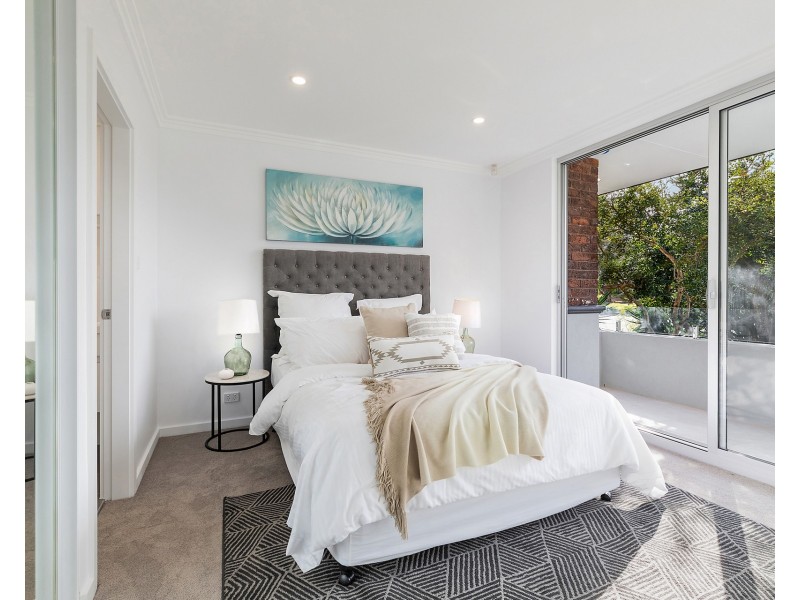 10 Leichhardt Crescent, Sylvania NSW 2224