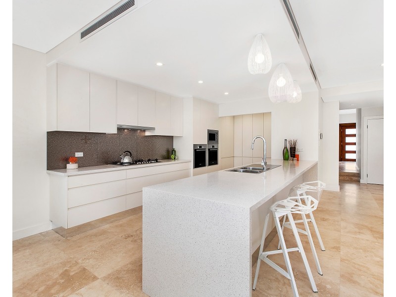 220 Carrington Avenue, Hurstville NSW 2220