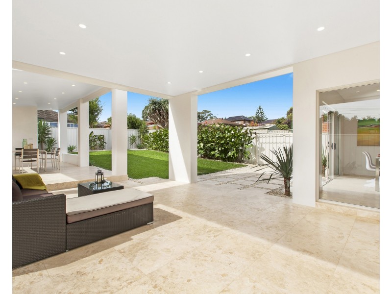 220 Carrington Avenue, Hurstville NSW 2220