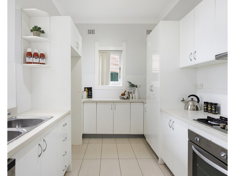 6 Wheeler Street, Carlton NSW 2218