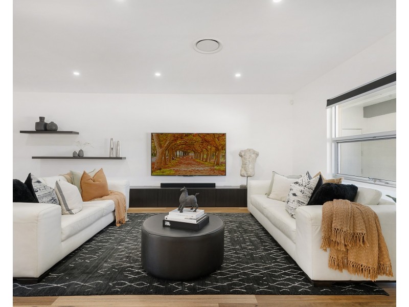 8 Murrumbidgee Avenue, Sylvania Waters NSW 2224