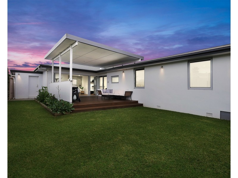 8 Murrumbidgee Avenue, Sylvania Waters NSW 2224