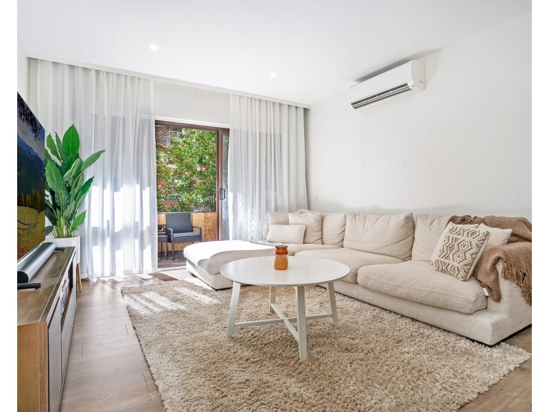 2/24 Jubilee Avenue, Carlton NSW 2218