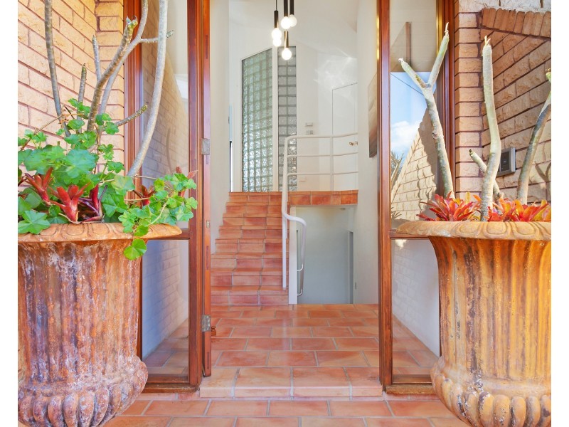 44 Gnarbo Avenue, Carss Park NSW 2221