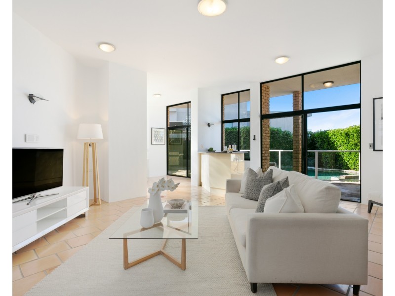 44 Gnarbo Avenue, Carss Park NSW 2221