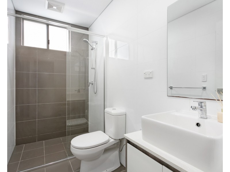 11/22-24 Gover Street, Peakhurst NSW 2210