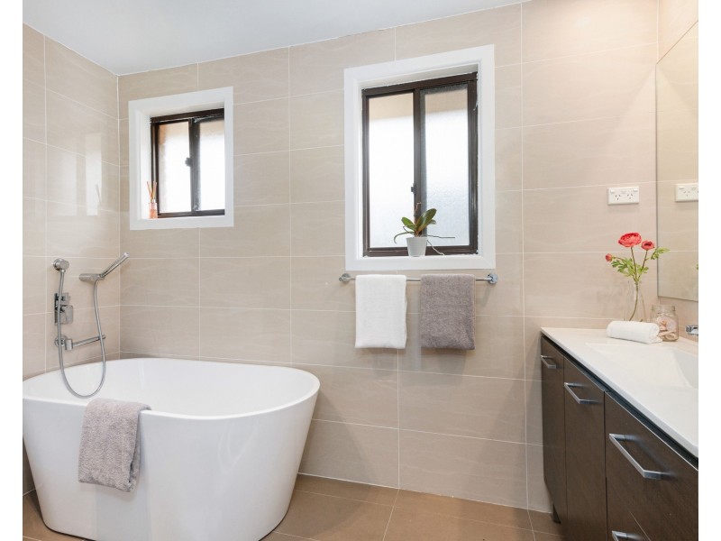 7 Anglo Square, Carlton NSW 2218