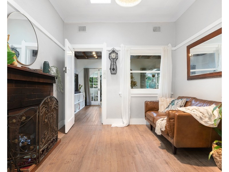 23 Jarrett Street, Clemton Park NSW 2206