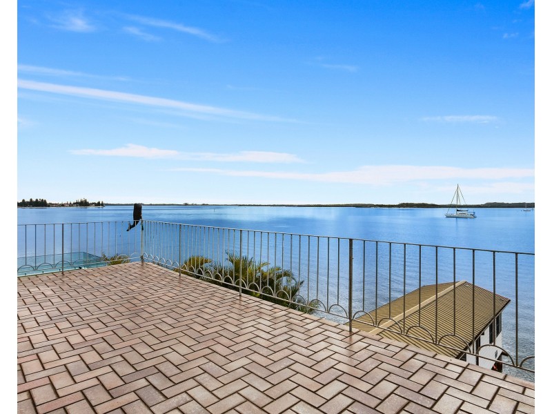 48 Woodlands Road, Taren Point NSW 2229