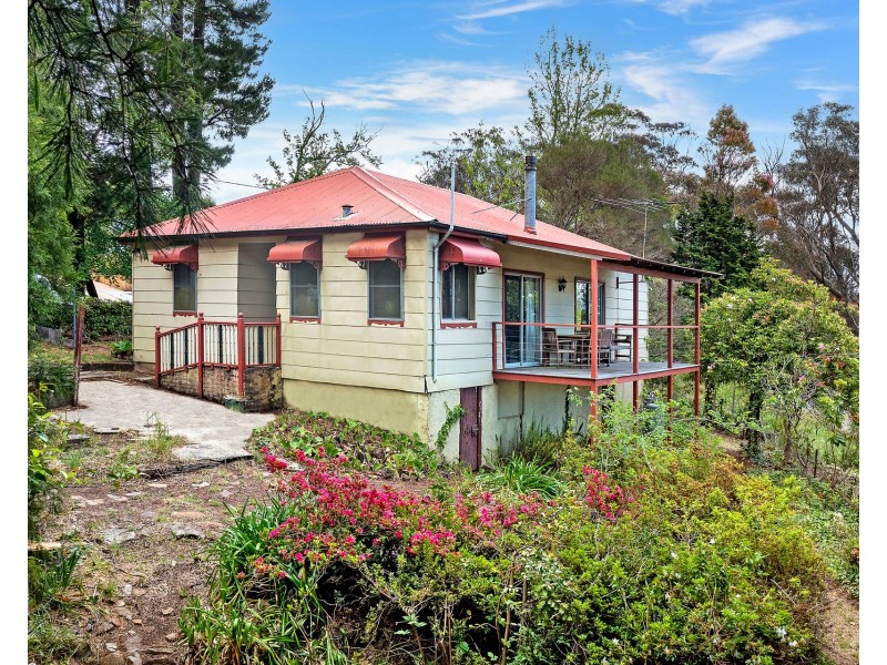 27 Jersey Parade, Mount Victoria NSW 2786