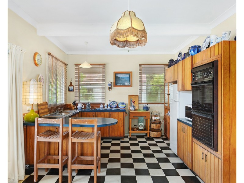 27 Jersey Parade, Mount Victoria NSW 2786